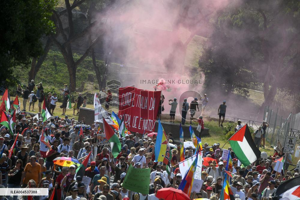 March Against War And Rearm - Rome
