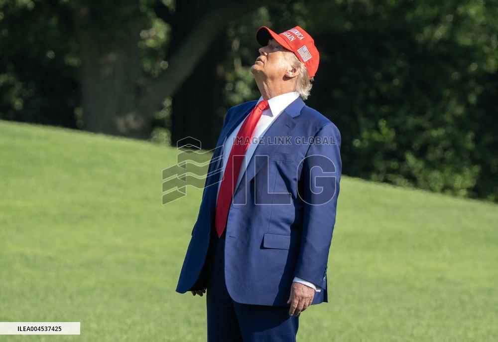 Trump Returns to the White House from Bedminster, NJ