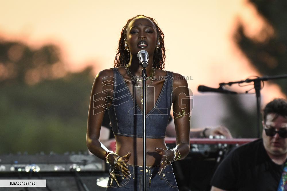 Annual Music Festival at the Tuileries Garden in Paris - FA