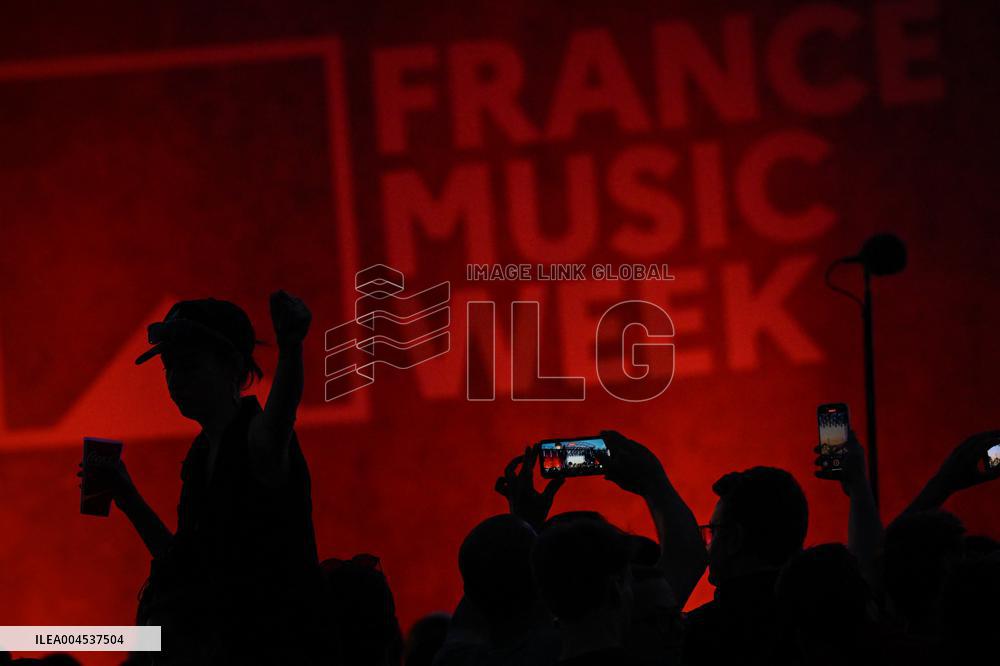 Annual Music Festival at the Tuileries Garden in Paris - FA