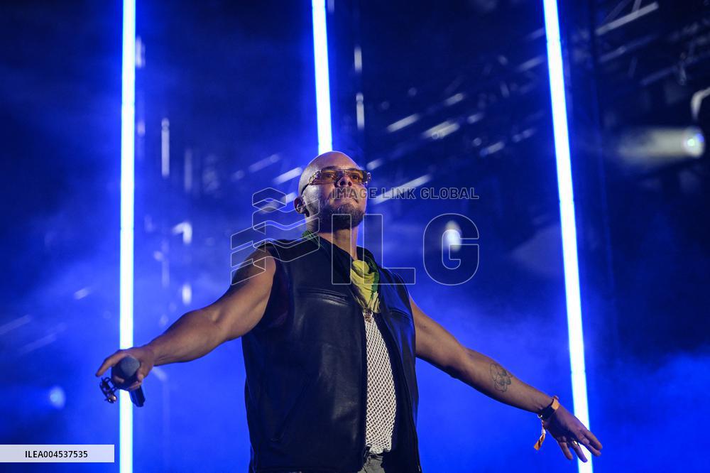 Annual Music Festival at the Tuileries Garden in Paris - FA