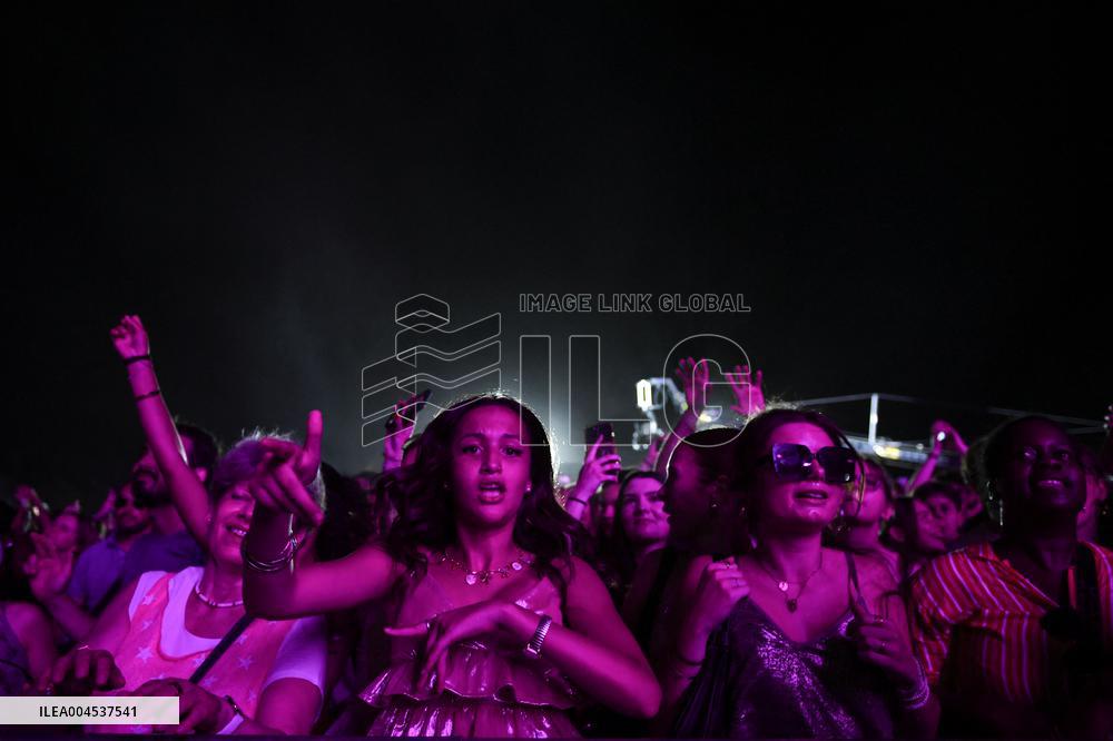 Annual Music Festival at the Tuileries Garden in Paris - FA