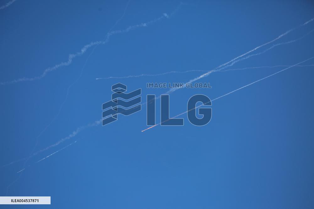 Iranian Missiles Targeting Israel