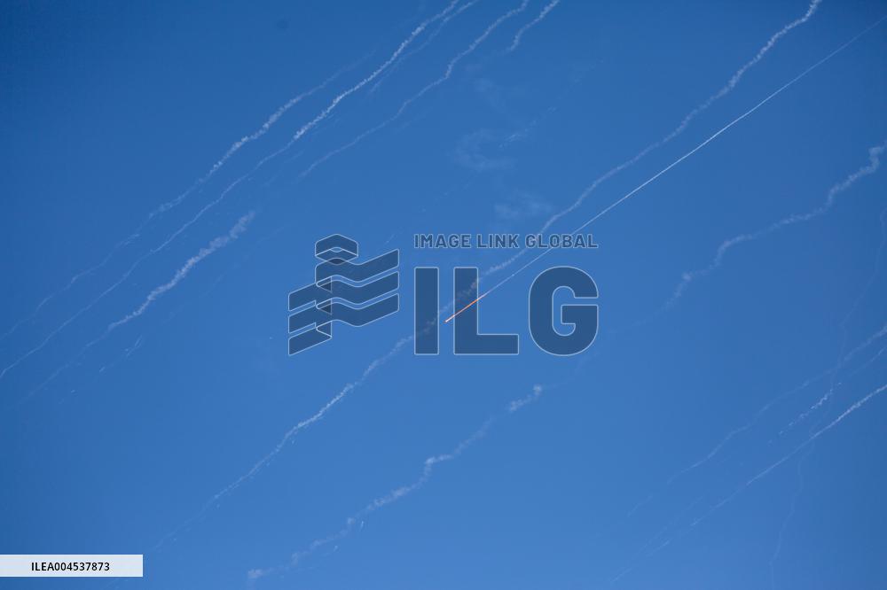 Iranian Missiles Targeting Israel