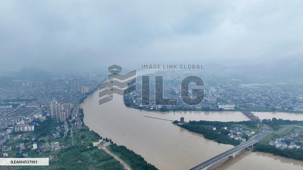 Pearl River Water Level Rose