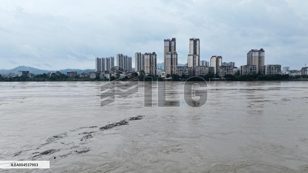 Pearl River Water Level Rose