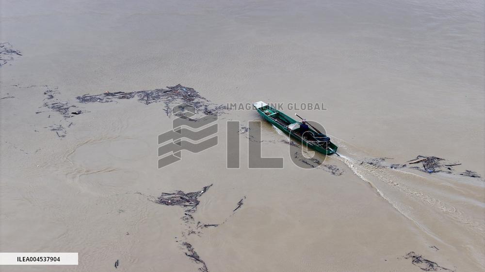 Pearl River Water Level Rose