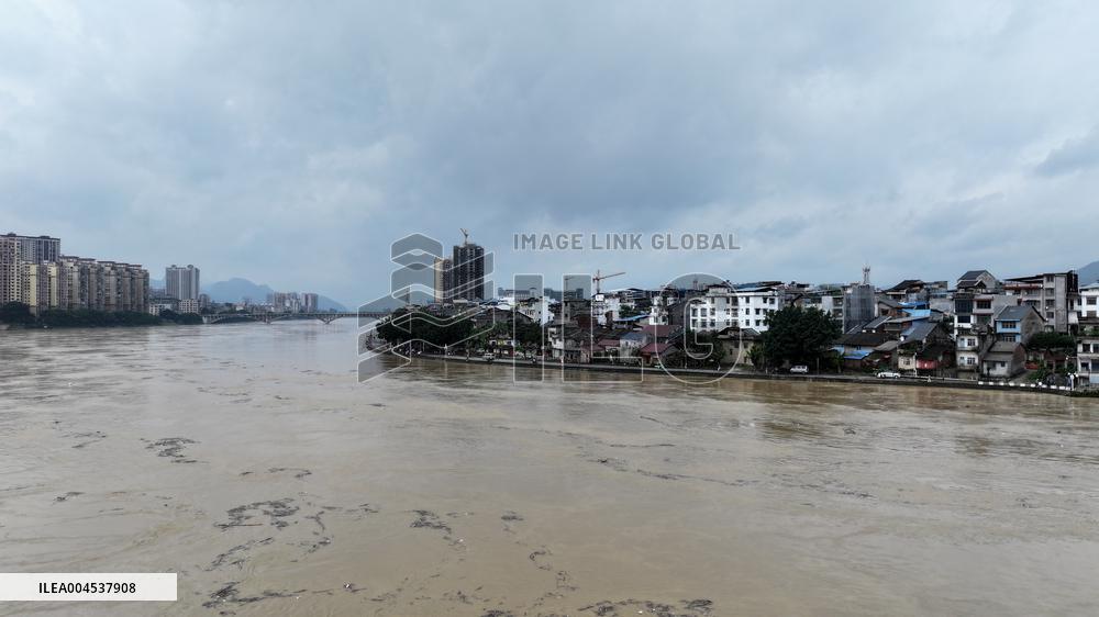 Pearl River Water Level Rose