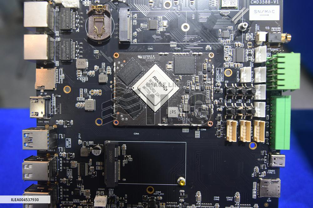 International Humanoid Robot Technology Exhibition Held in Hangz