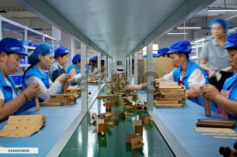 Manufacturing Cosmetics in Henan - China
