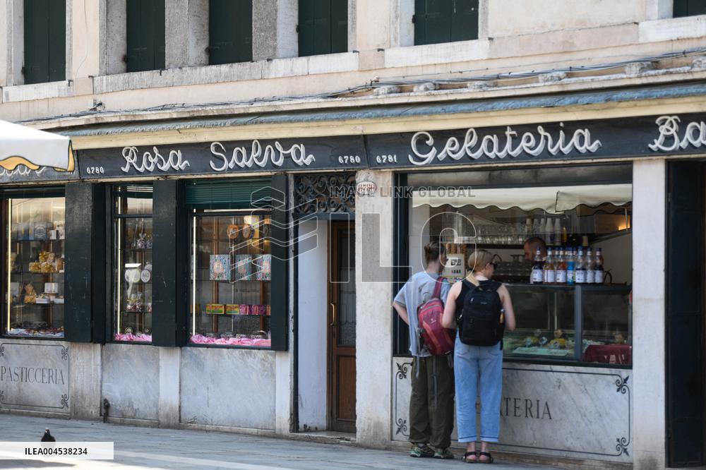 Preparations For The Bezos Wedding - Venice