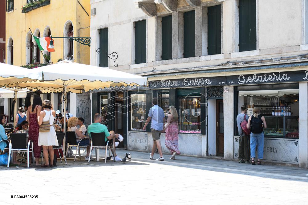 Preparations For The Bezos Wedding - Venice