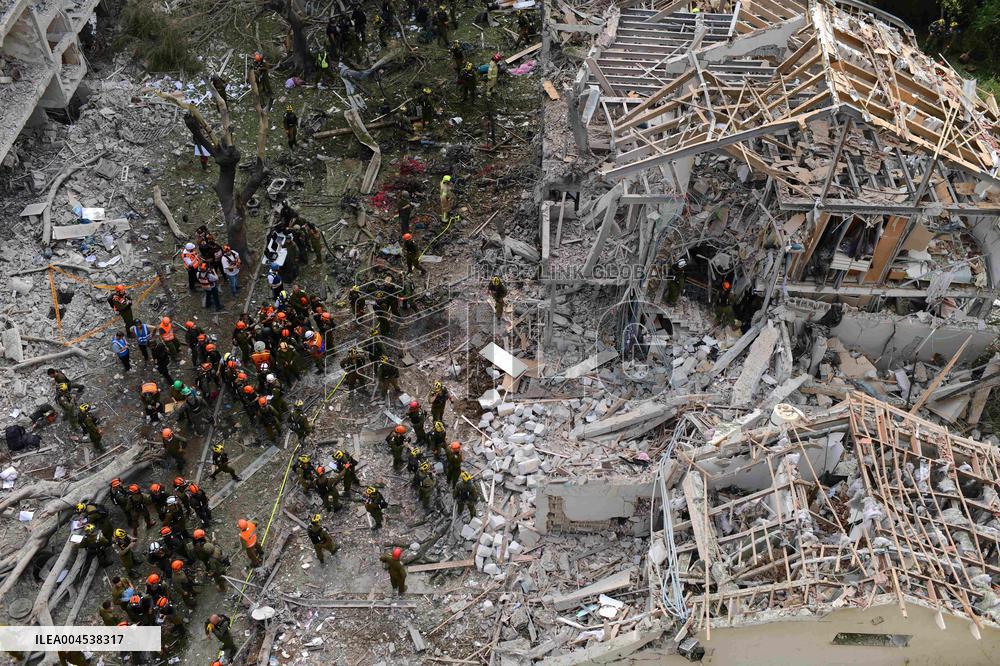 Iranian Ballistic Missiles Attack On Israel - Tel Aviv