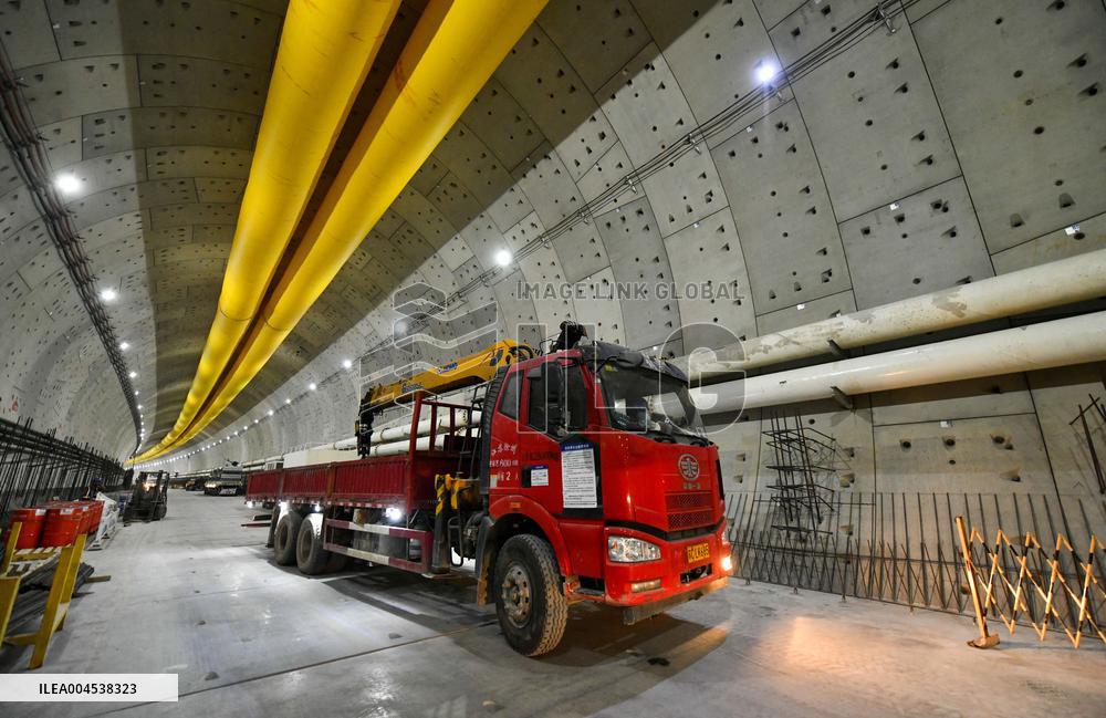 Yellow River Tunnel Construction - China