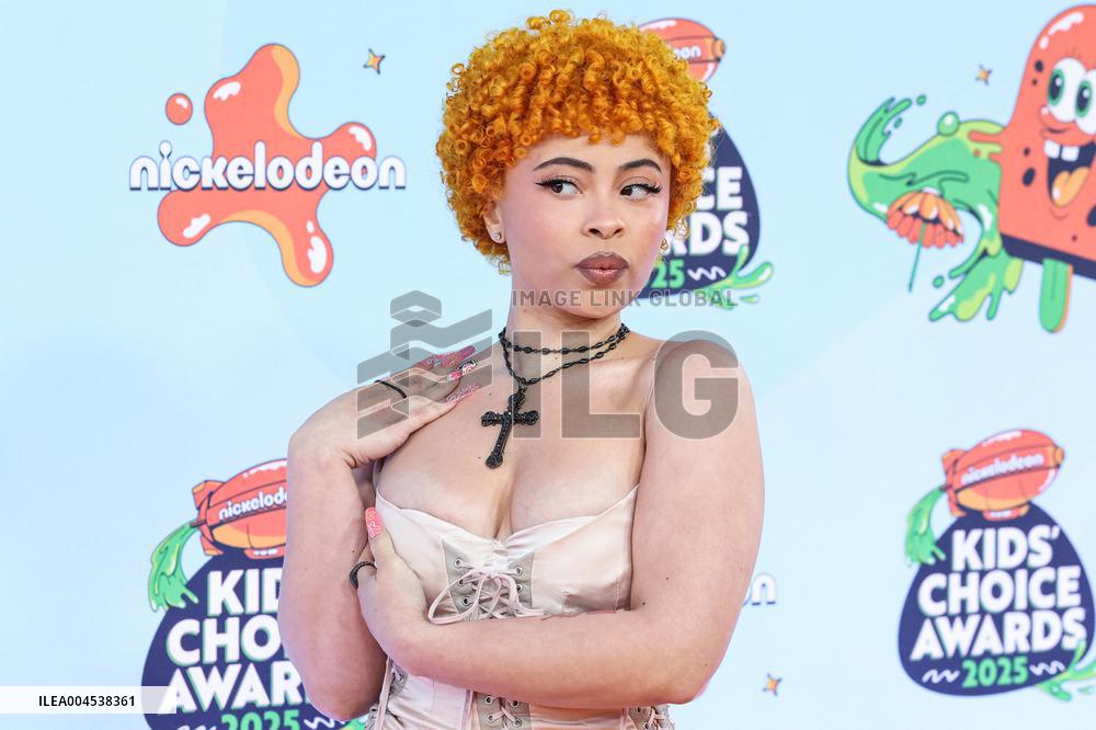 2025 Nickelodeon Kids Choice Awards - Santa Monica
