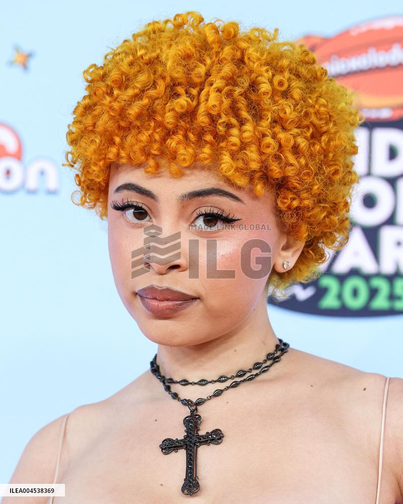 2025 Nickelodeon Kids Choice Awards - Santa Monica