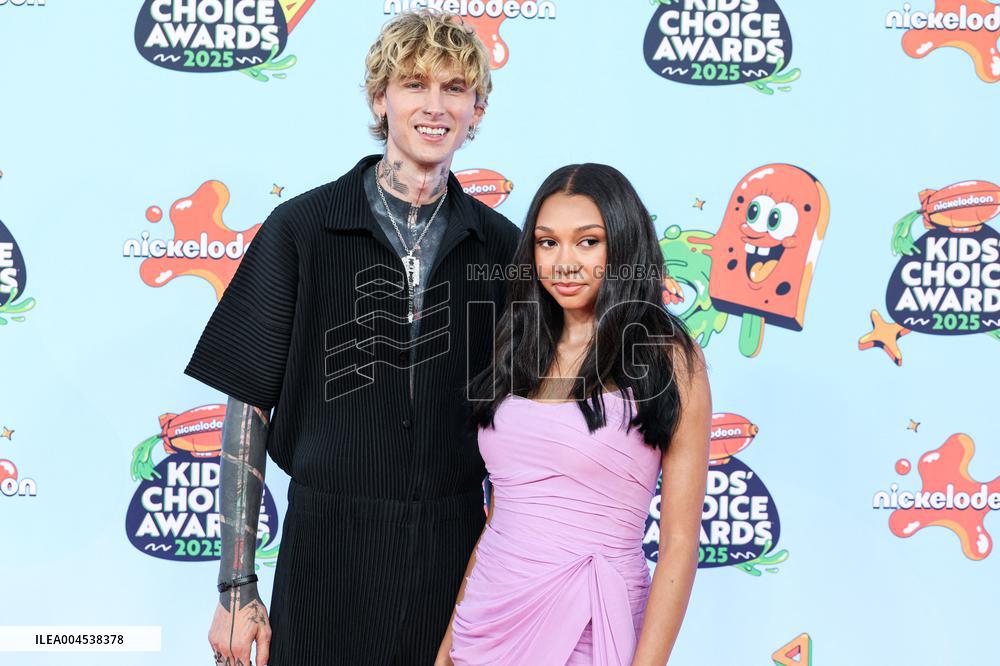 2025 Nickelodeon Kids Choice Awards - Santa Monica