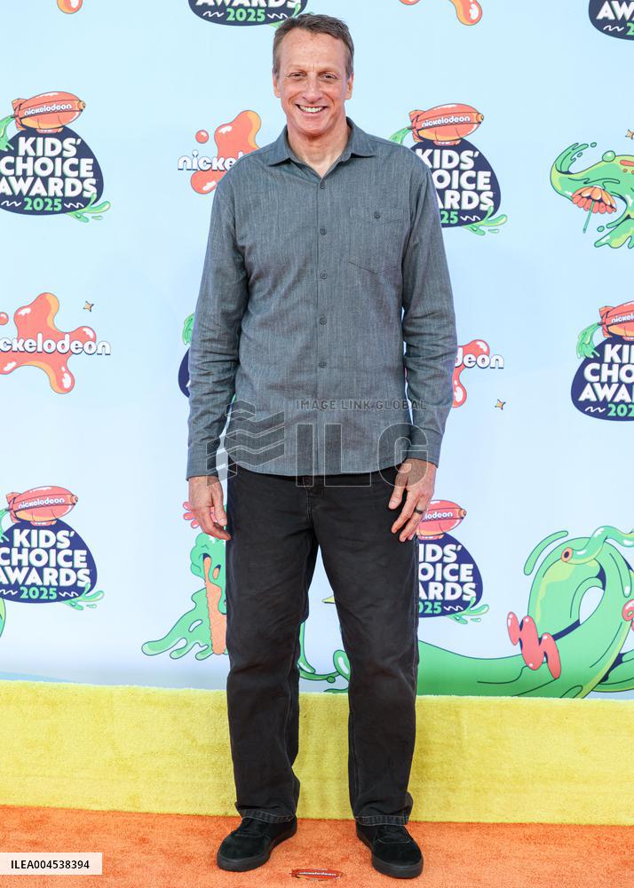 2025 Nickelodeon Kids Choice Awards - Santa Monica