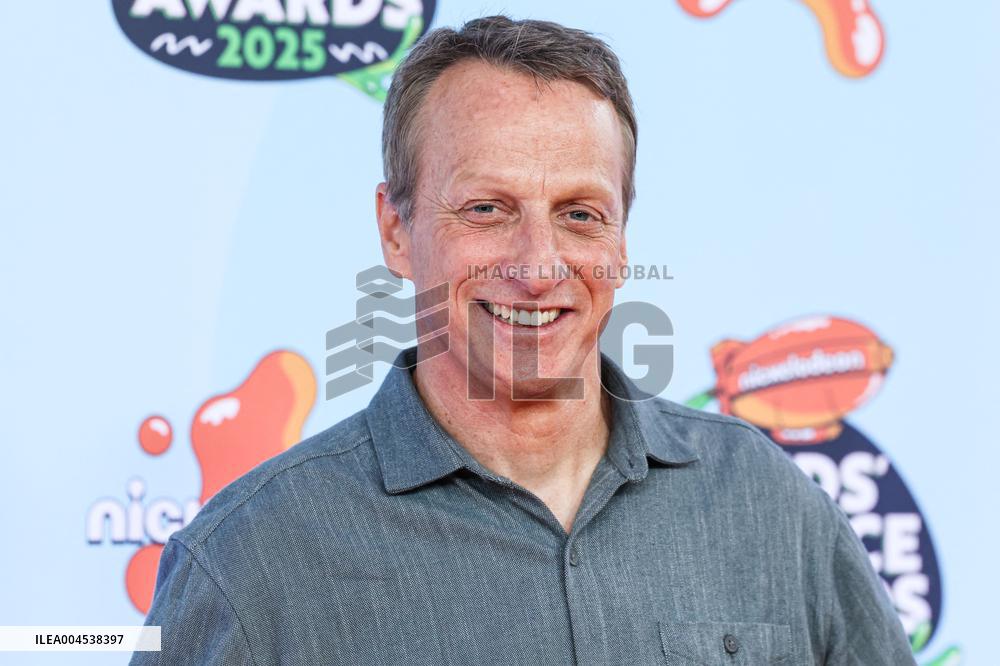 2025 Nickelodeon Kids Choice Awards - Santa Monica