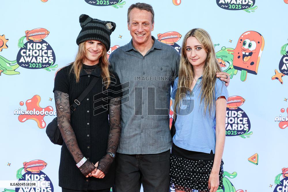 2025 Nickelodeon Kids Choice Awards - Santa Monica