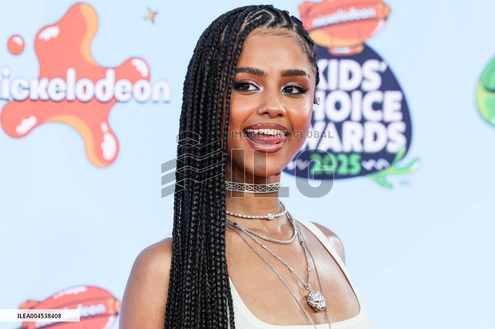 2025 Nickelodeon Kids Choice Awards - Santa Monica