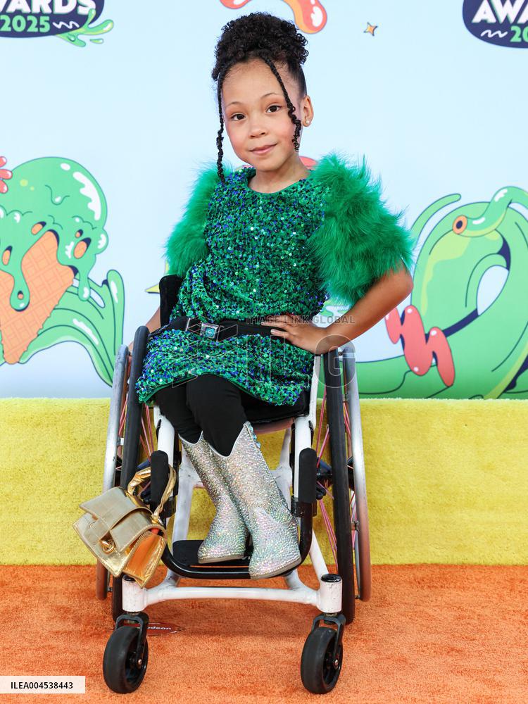 2025 Nickelodeon Kids Choice Awards - Santa Monica
