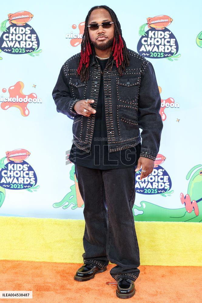 2025 Nickelodeon Kids Choice Awards - Santa Monica