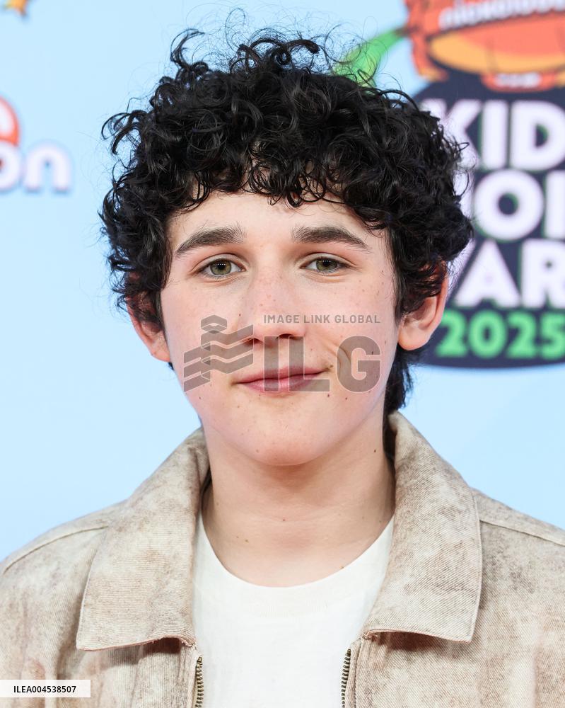 2025 Nickelodeon Kids Choice Awards - Santa Monica