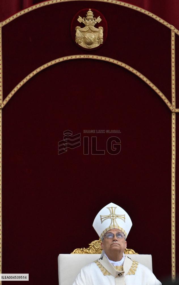 Pope Francis Celebrates The Corpus Christi Mass - Rome