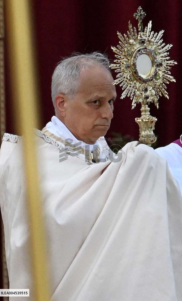 Pope Francis Celebrates The Corpus Christi Mass - Rome