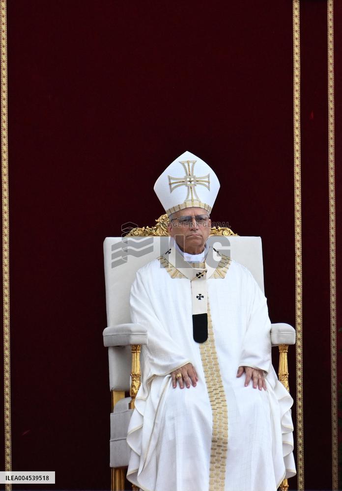 Pope Francis Celebrates The Corpus Christi Mass - Rome