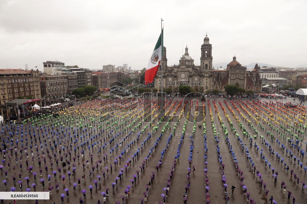 Creation The World's Largest Rainbow Flag on Pride Celebrations - Mexico