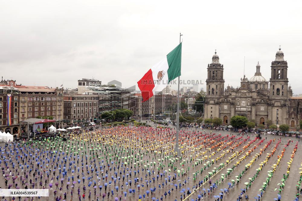 Creation The World's Largest Rainbow Flag on Pride Celebrations - Mexico