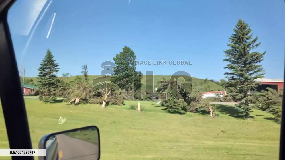 US: Tornado Strikes North Dakota, Leaving 3 Dead and Widspread Damage