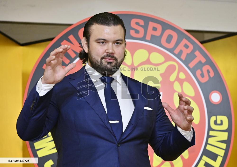 Retired judoka Wolf announces move to professional wrestling