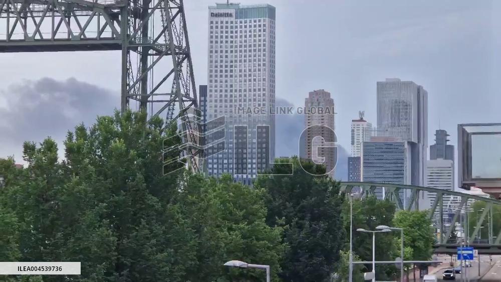 Netherlands: Fire Erupts at Rotterdam Warehouse, Residents Advised to Close Windows