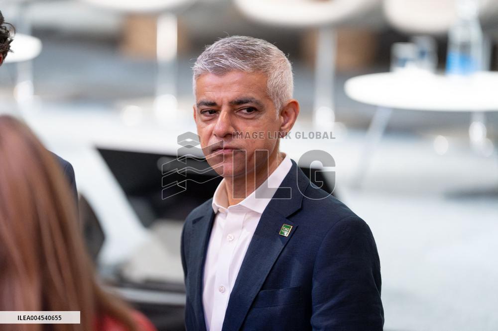 Mayors' summit to mark 10 years of the Paris Agreement - Paris AJ