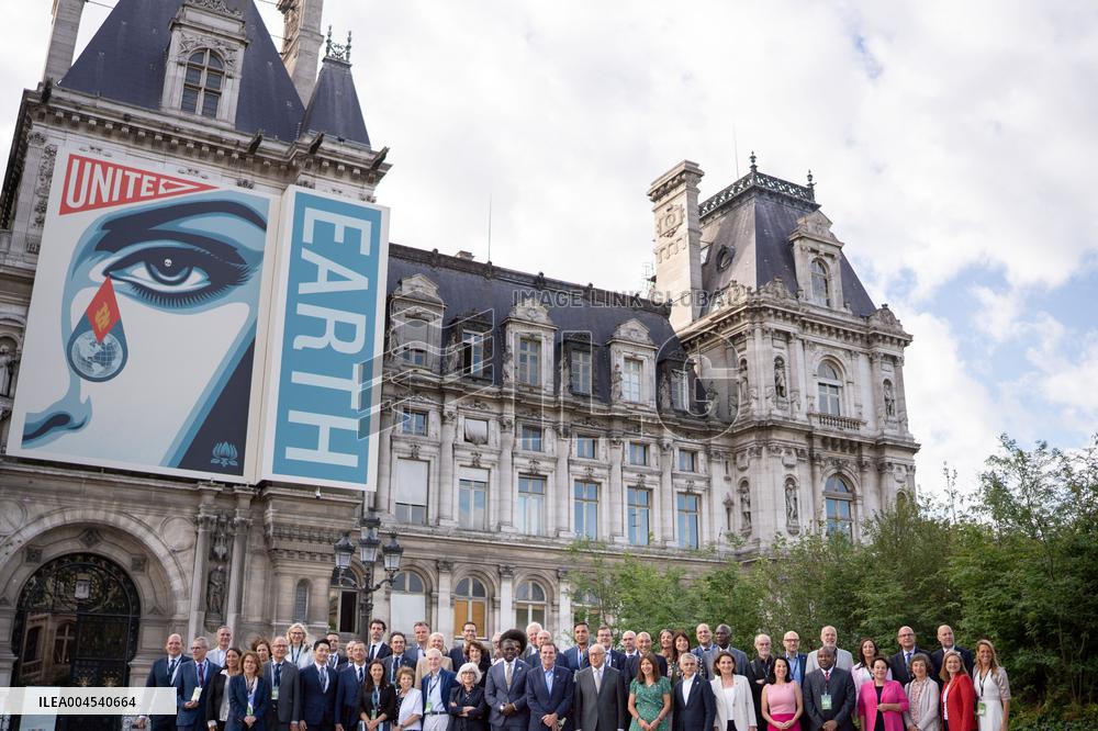 Mayors' summit to mark 10 years of the Paris Agreement - Paris AJ