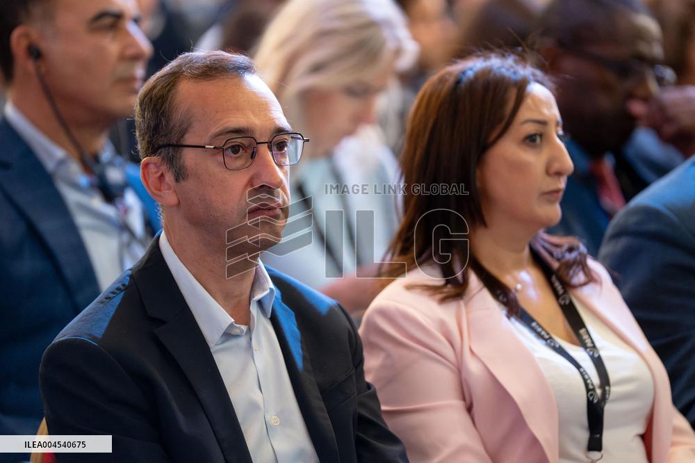 Mayors' summit to mark 10 years of the Paris Agreement - Paris AJ