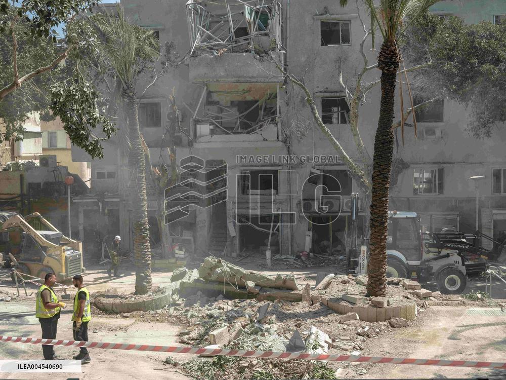 Iranian Missiles Hit Israel