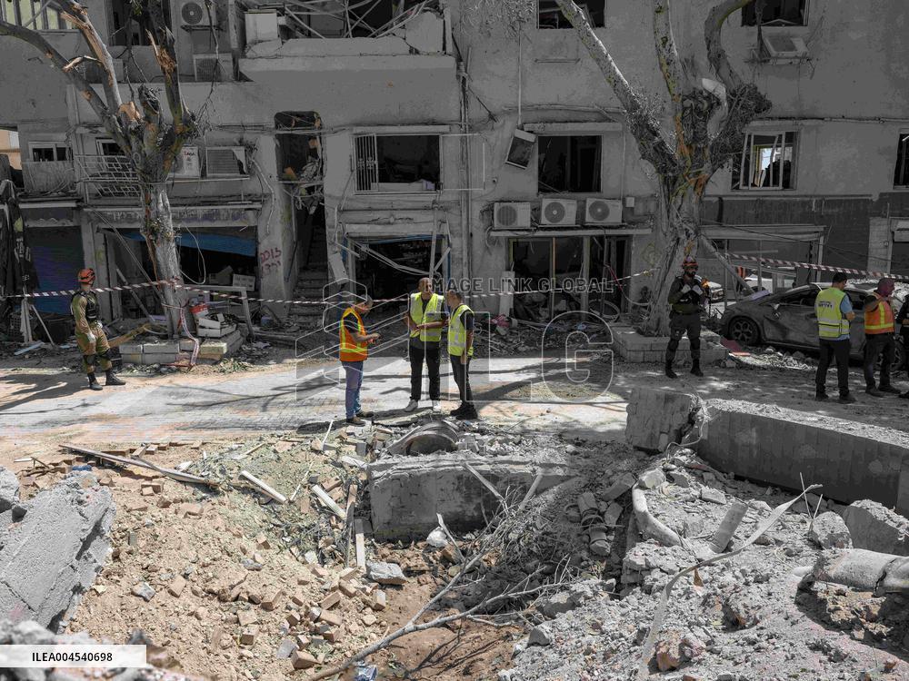 Iranian Missiles Hit Israel