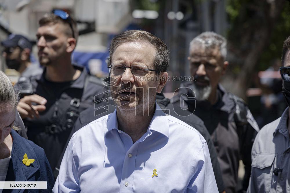 Iranian Missiles Hit Israel