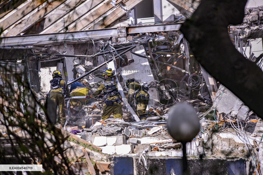 Iranian Missiles Hit Israel