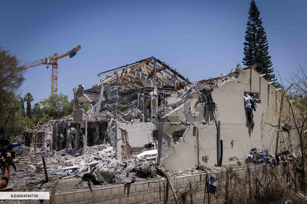 Iranian Missiles Hit Israel