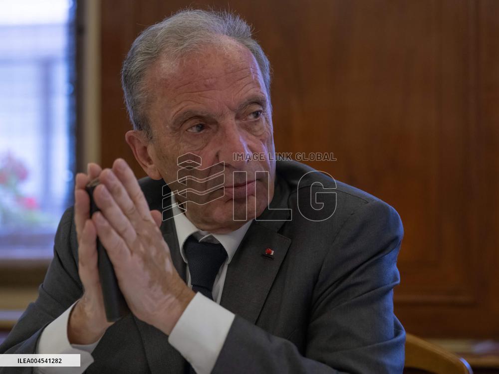 Henri Proglio Press Conference - Paris