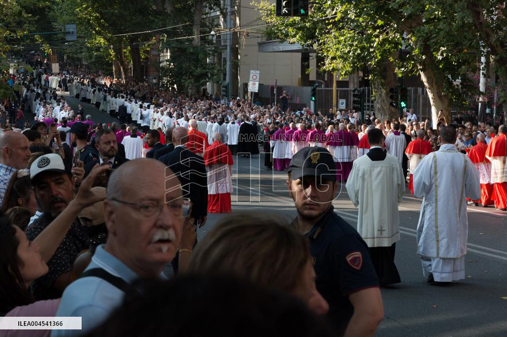 Leo XIV Leads A Procession To St. Mary Major Basilica - Italy