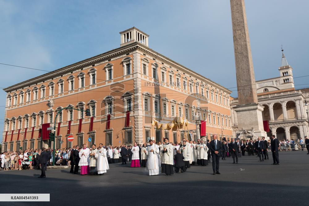 Leo XIV Leads A Procession To St. Mary Major Basilica - Italy