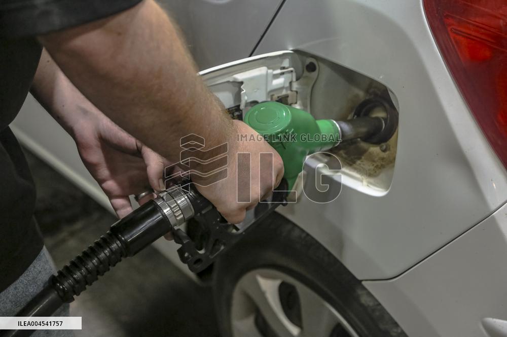 Fuel Crisies Deepens - Hebron
