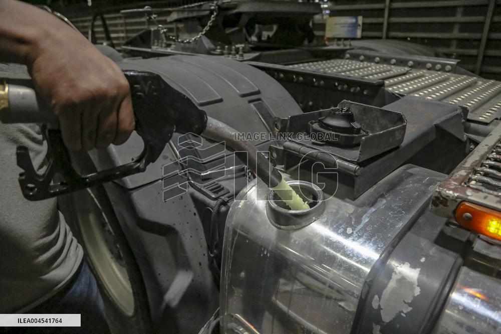 Fuel Crisies Deepens - Hebron