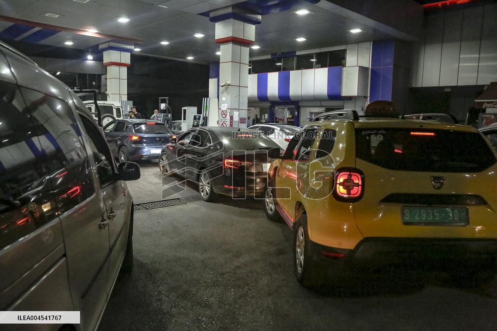 Fuel Crisies Deepens - Hebron